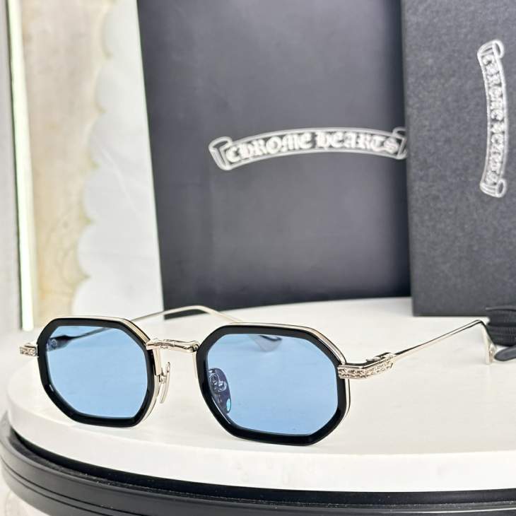 Picture of Chrome Hearts Sunglasses _SKUfw77120552fw